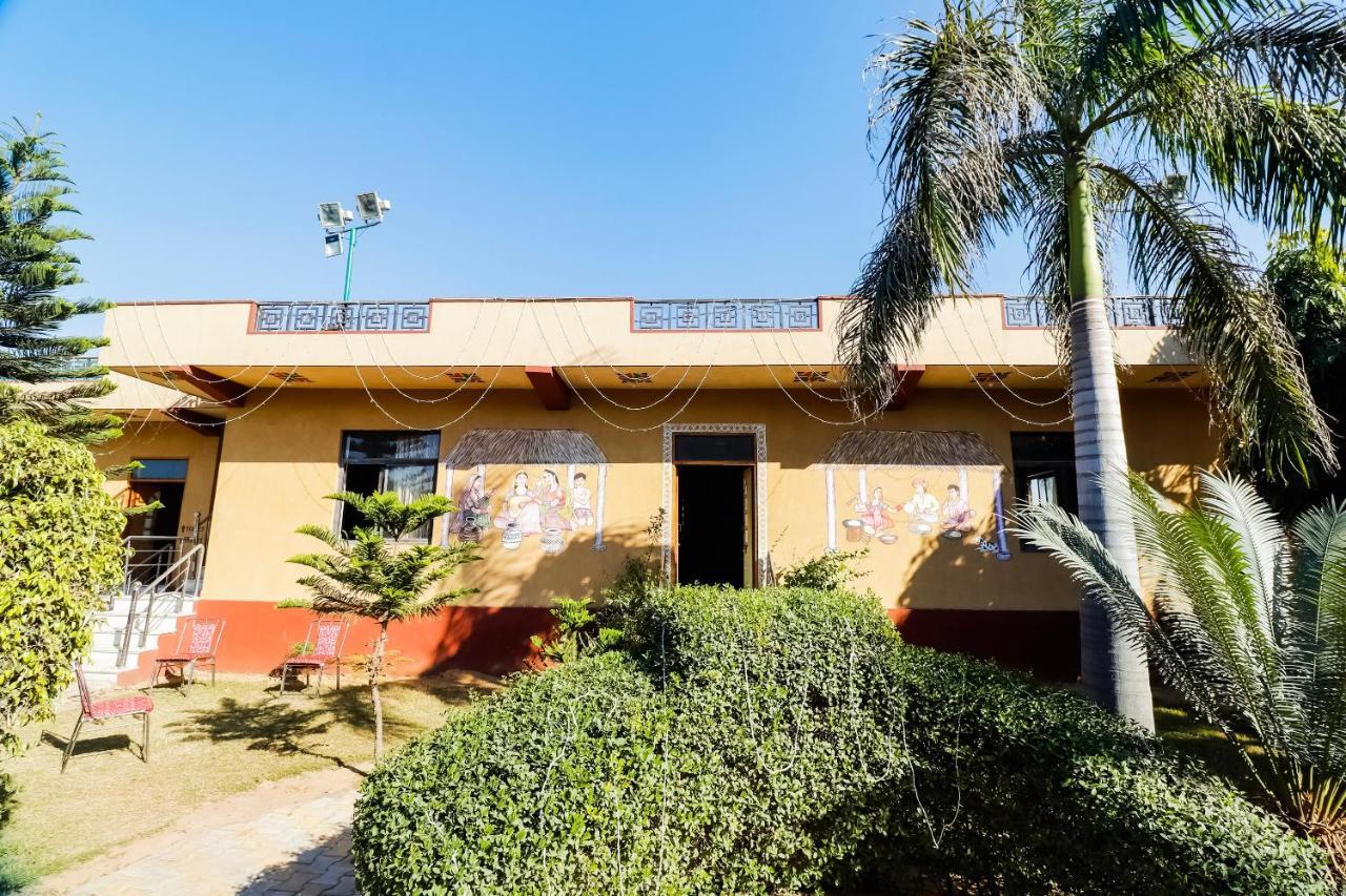 Spot On 68319 Hotel Nakhralo Rajasthan Resort Τζαϊπούρ Εξωτερικό φωτογραφία