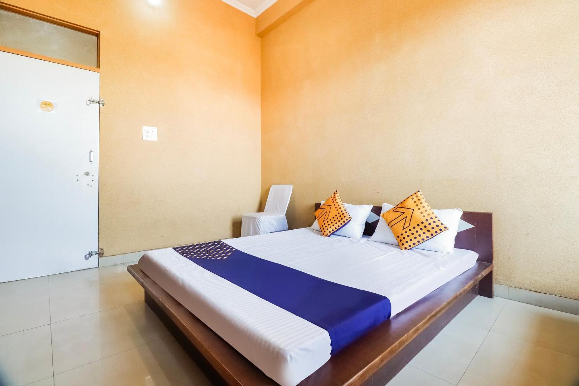 Spot On 68319 Hotel Nakhralo Rajasthan Resort Τζαϊπούρ Εξωτερικό φωτογραφία