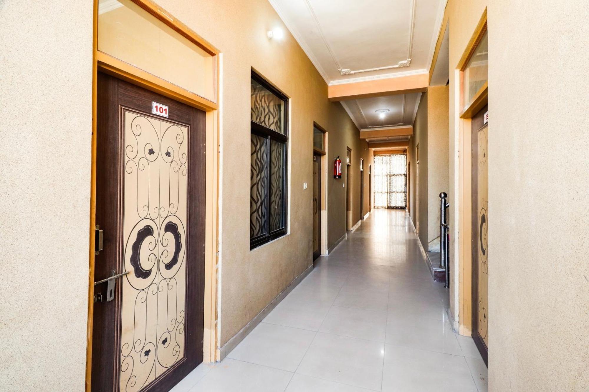 Spot On 68319 Hotel Nakhralo Rajasthan Resort Τζαϊπούρ Εξωτερικό φωτογραφία